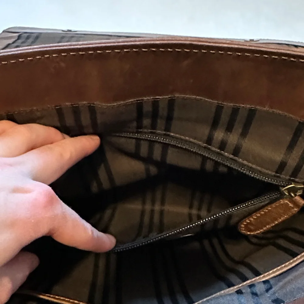 Frye Rich Brown Leather Messenger Bag